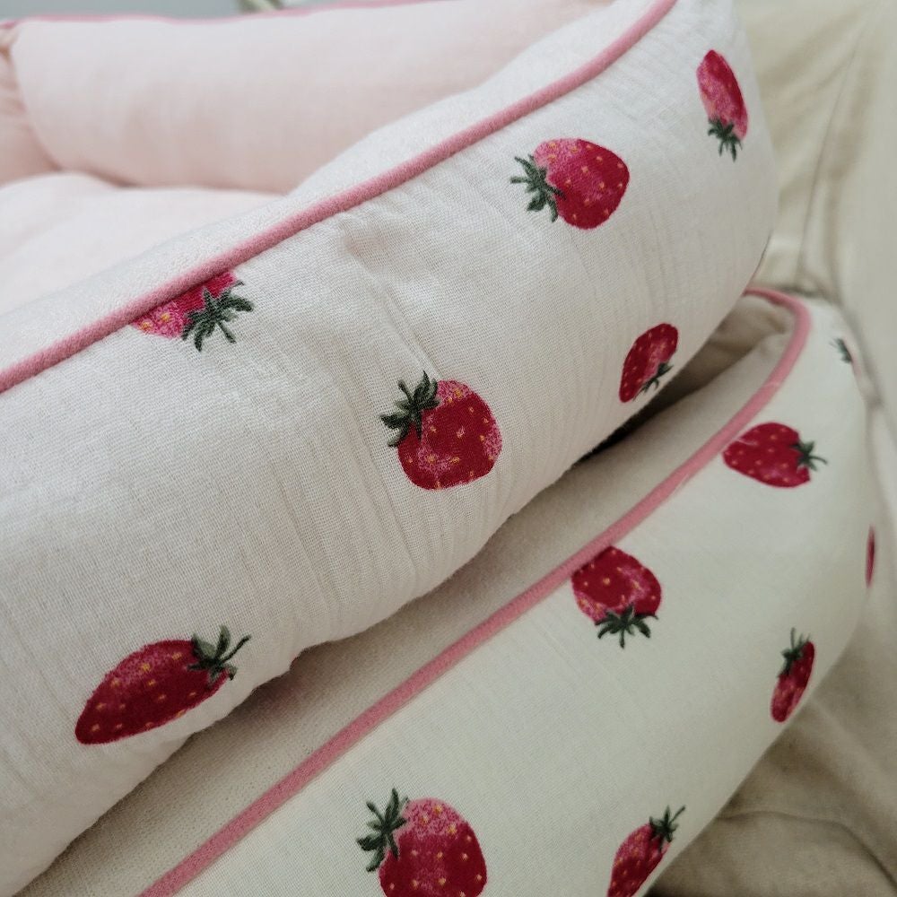 小泉ライフテックス いちごプリントダブルガーゼベッド アイボリーM